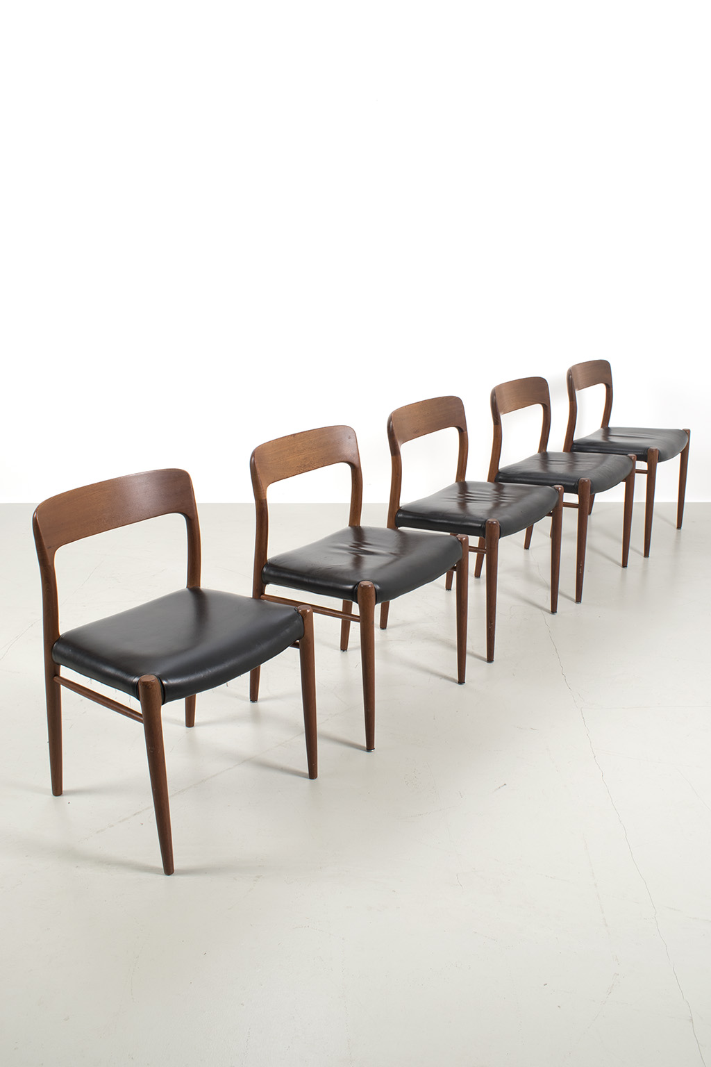 Set of 5 Niels Møller chairs