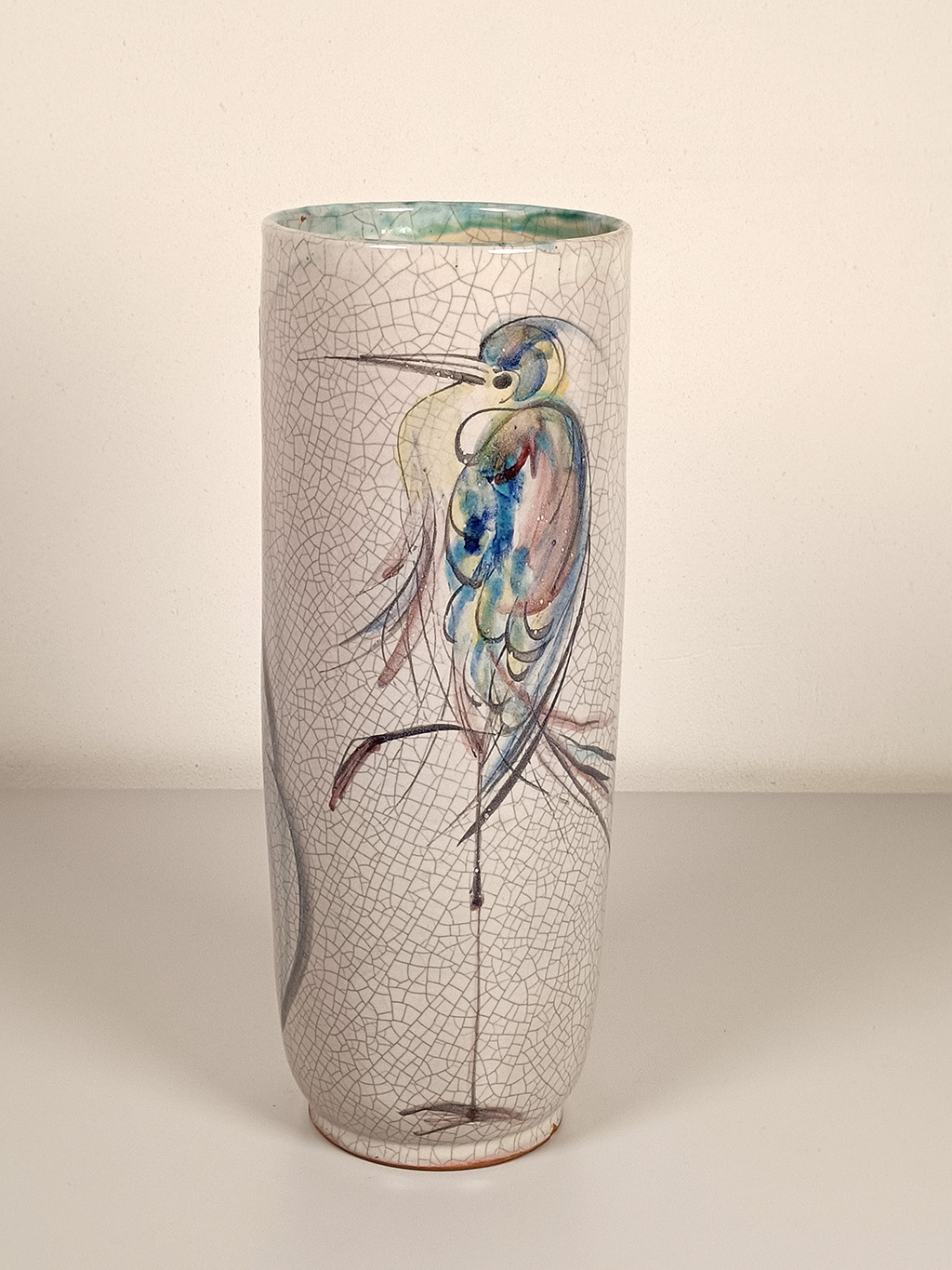 Vase with herons