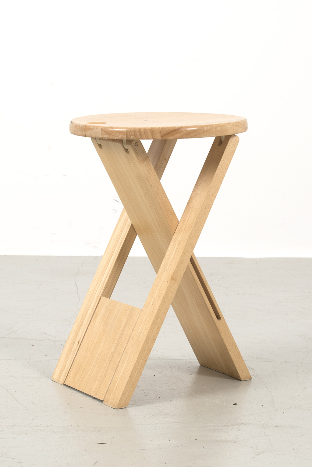 Suzy folding stool