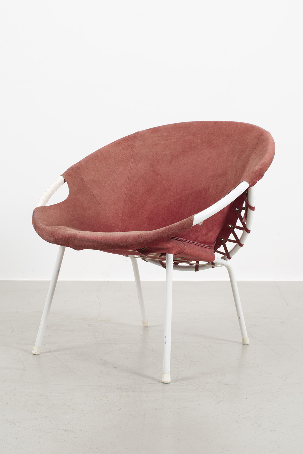 Hoop armchair in coral red suede