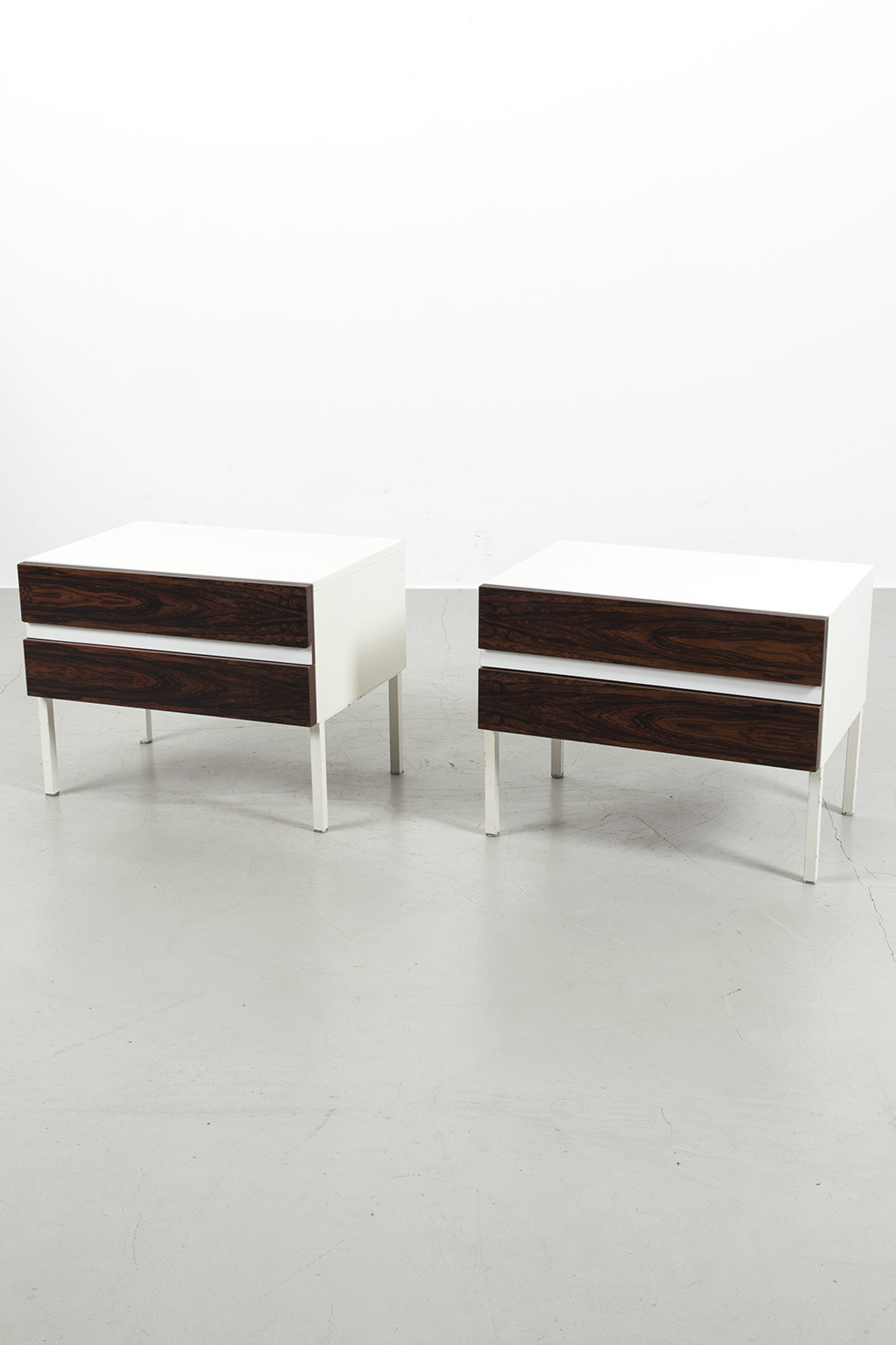 2 nightstands with rosewood front