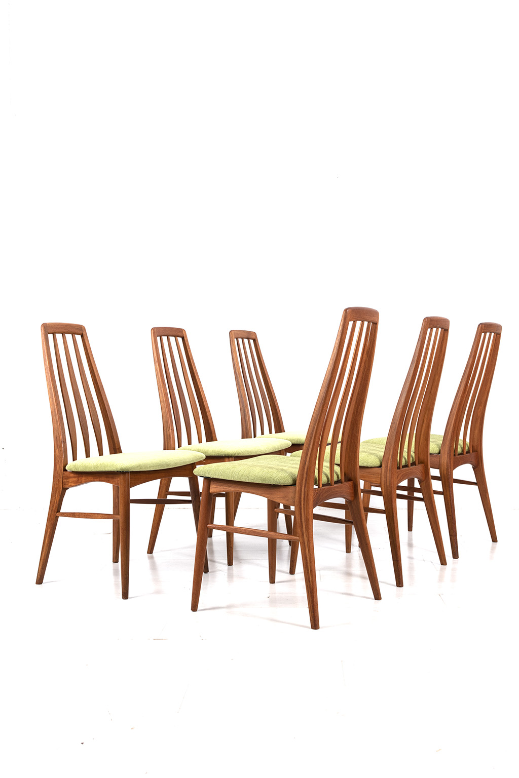Set of 6 Eva chairs