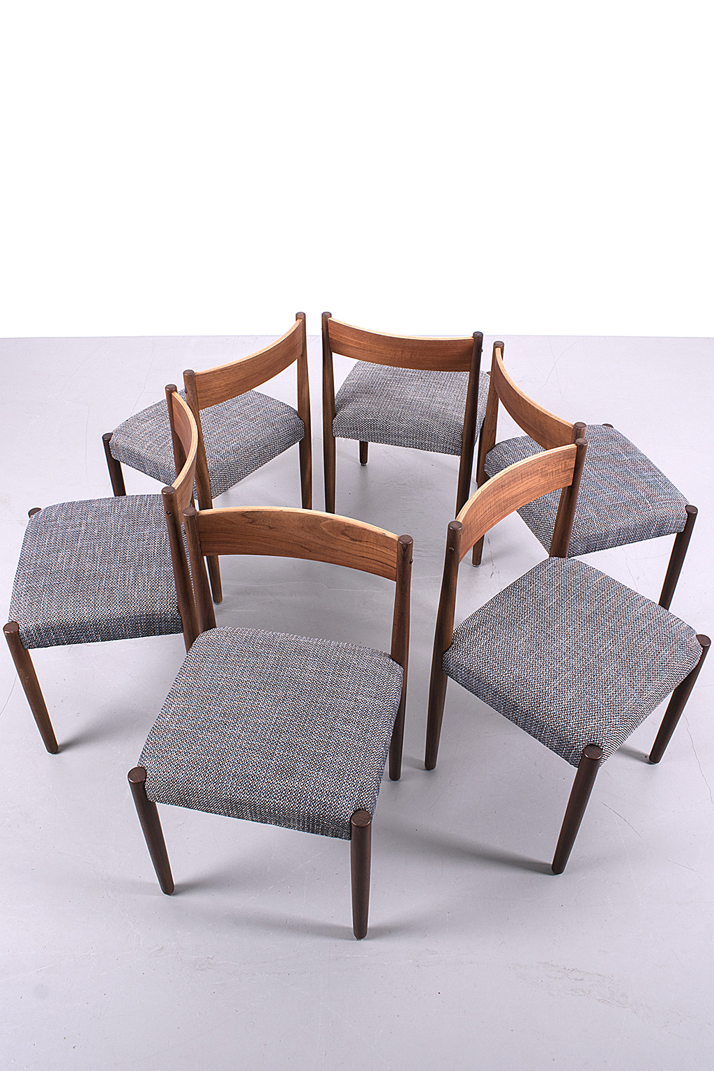Set van zes Poul Volther stoelen