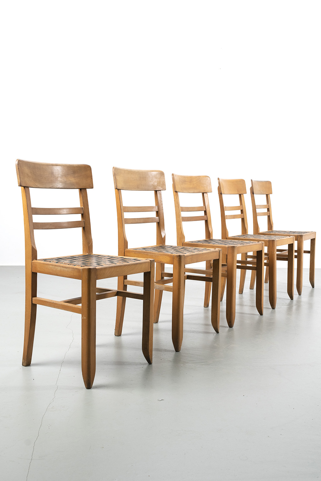 Set van 5 houten café stoelen