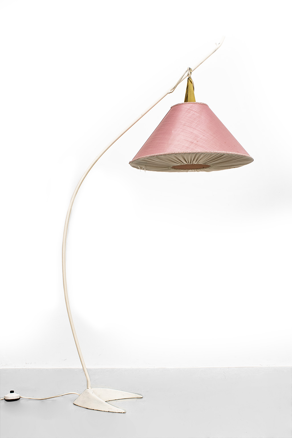 Vloerlamp met roze kapje