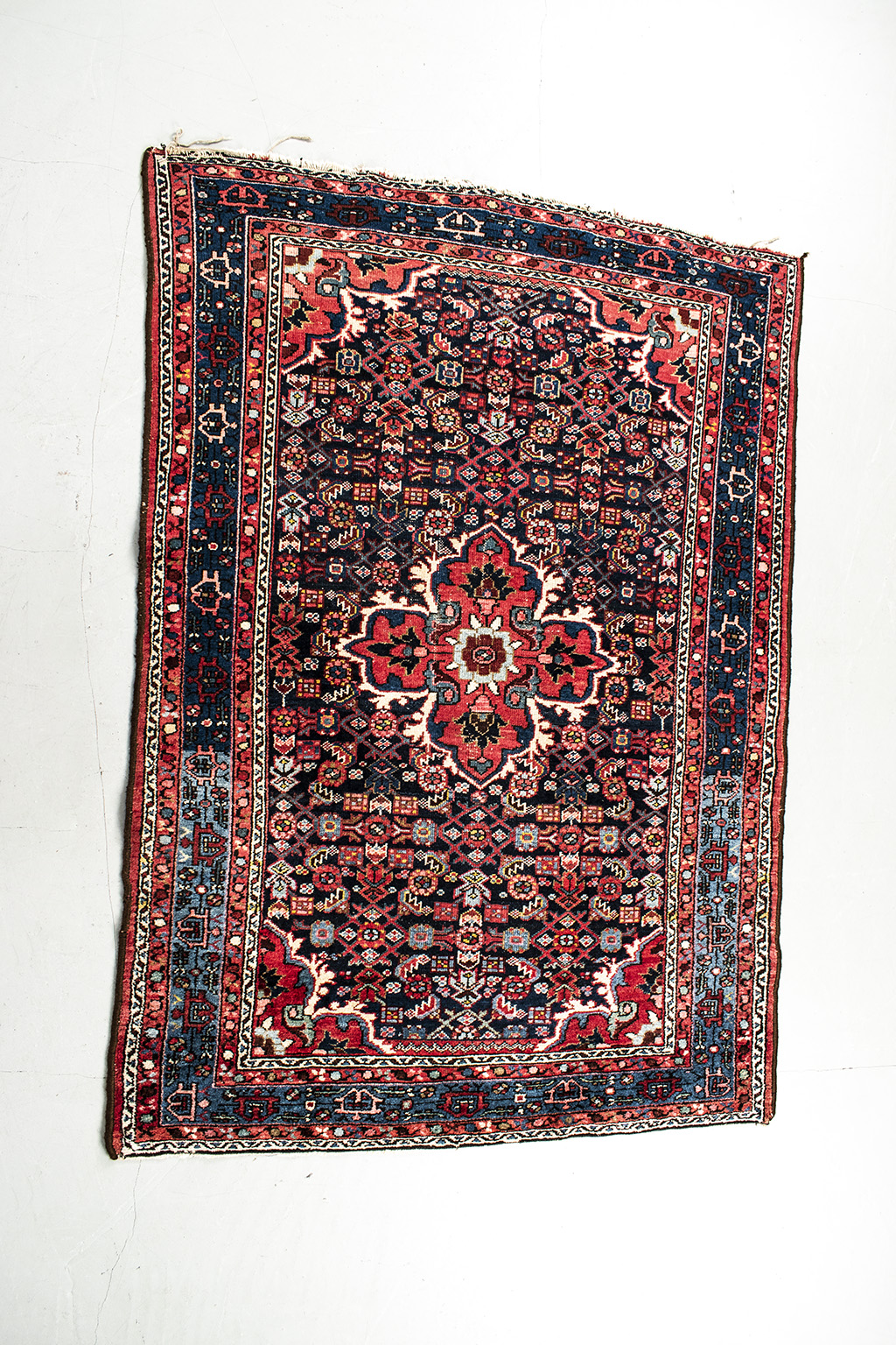 Rug with flower