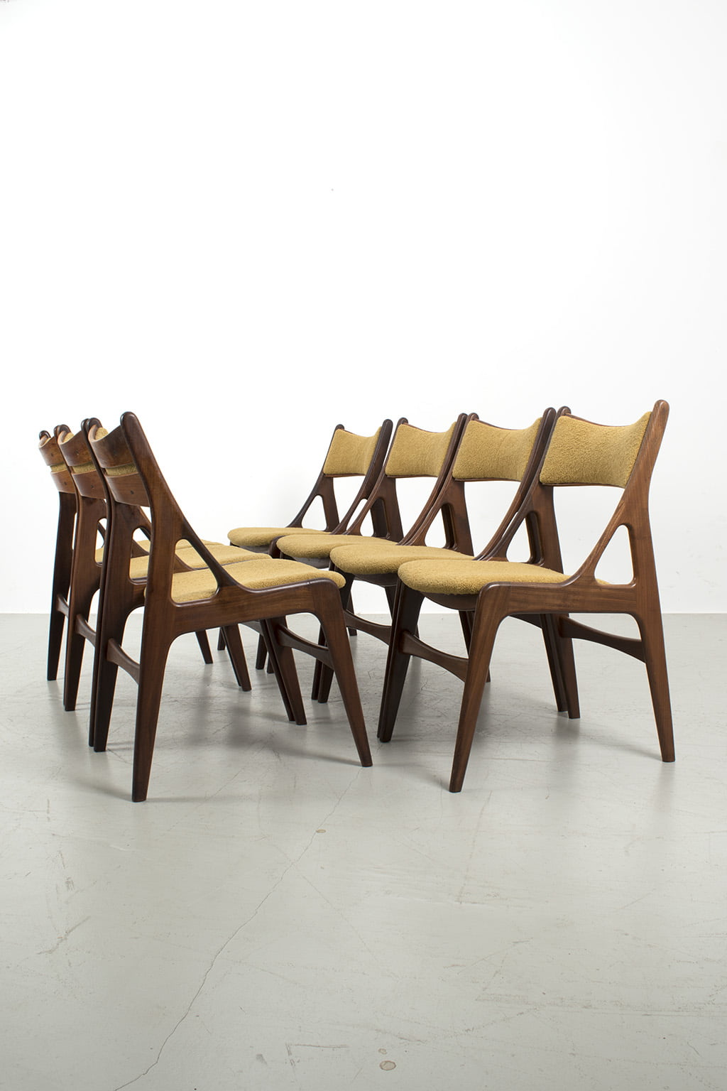 Set of 7 chairs