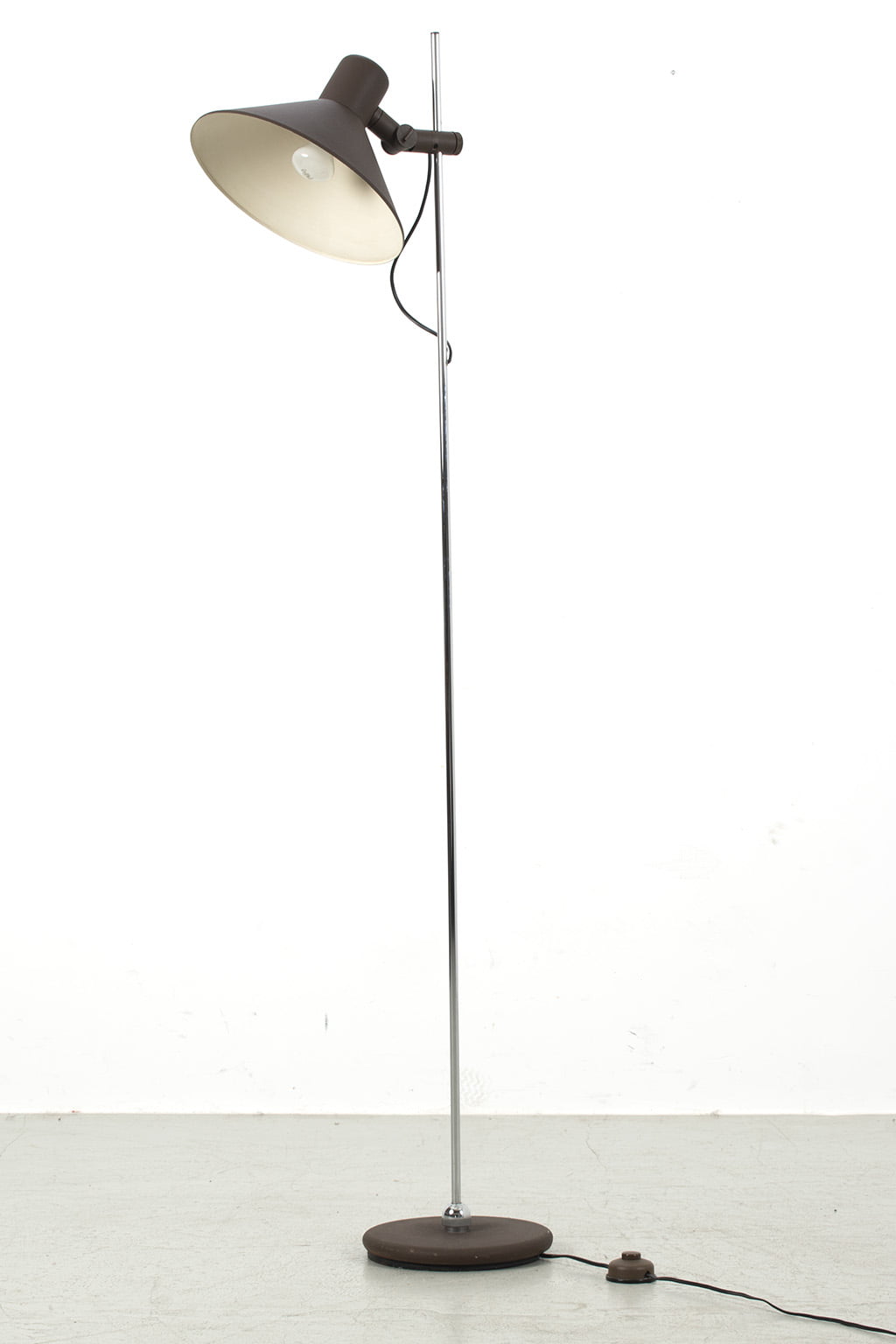 Hala floor lamp