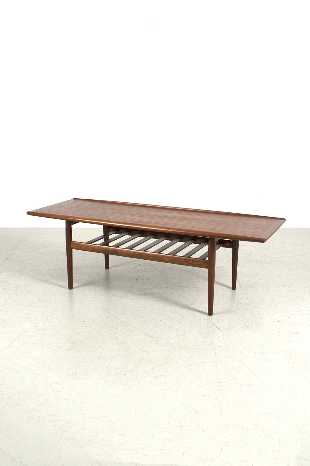 Grete Jalk coffee table