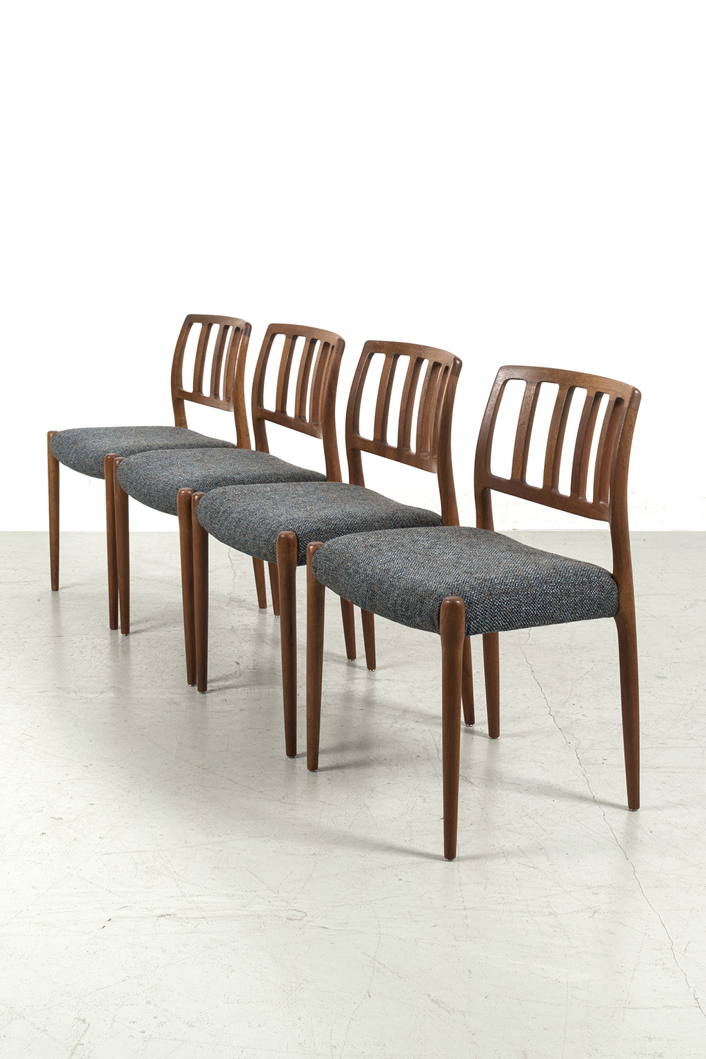 Set van 4 Niels Møller Model 83 stoelen