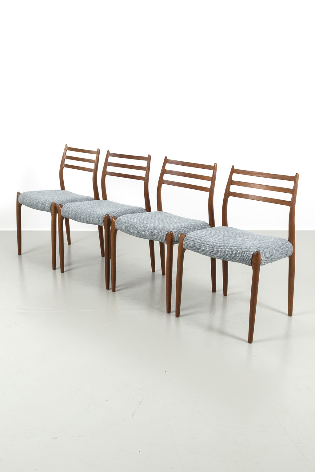 Set van 4 Niels Møller model ’78’ stoelen
