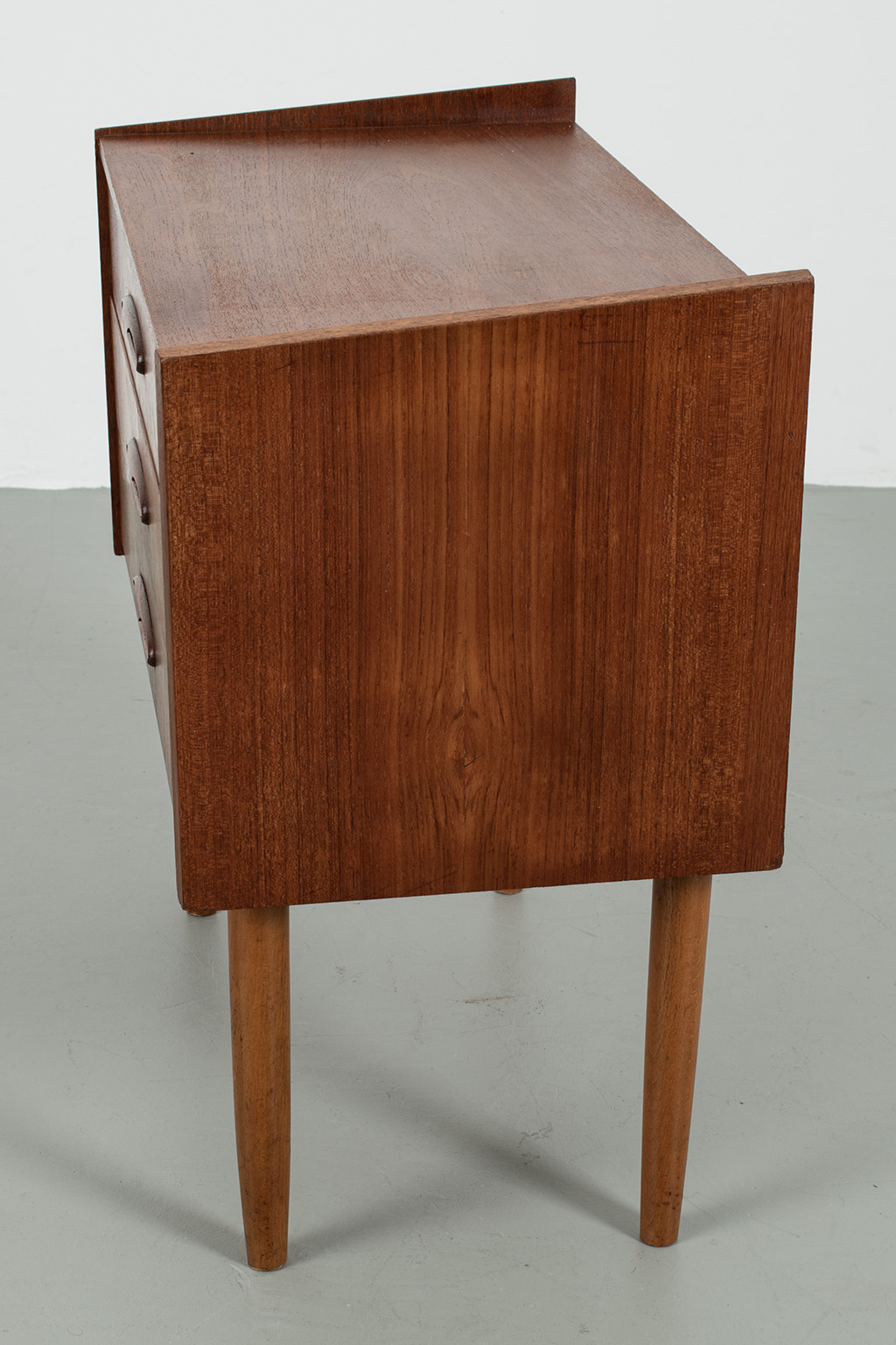 71218 teak 3 ladenkast 02