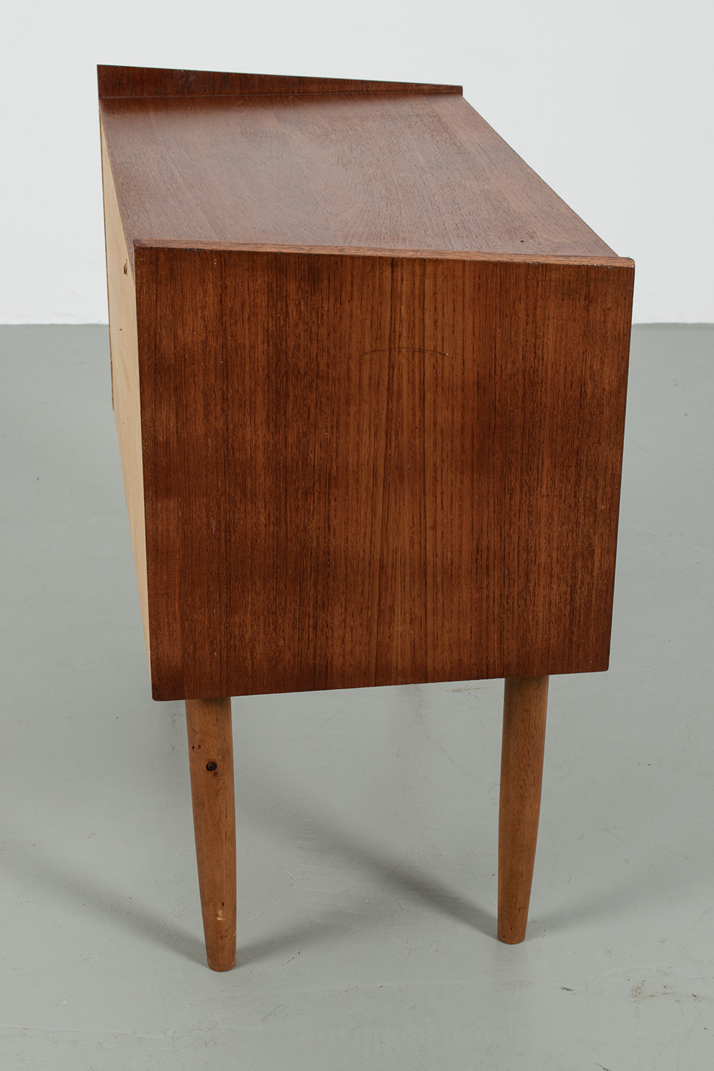 71218 teak 3 ladenkast 04