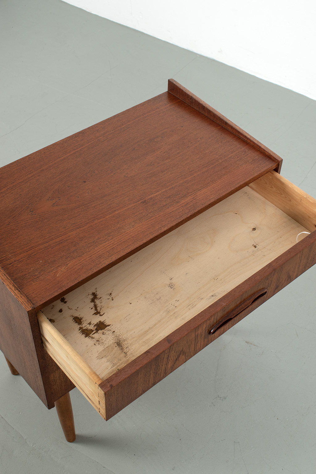 71218 teak 3 ladenkast 09