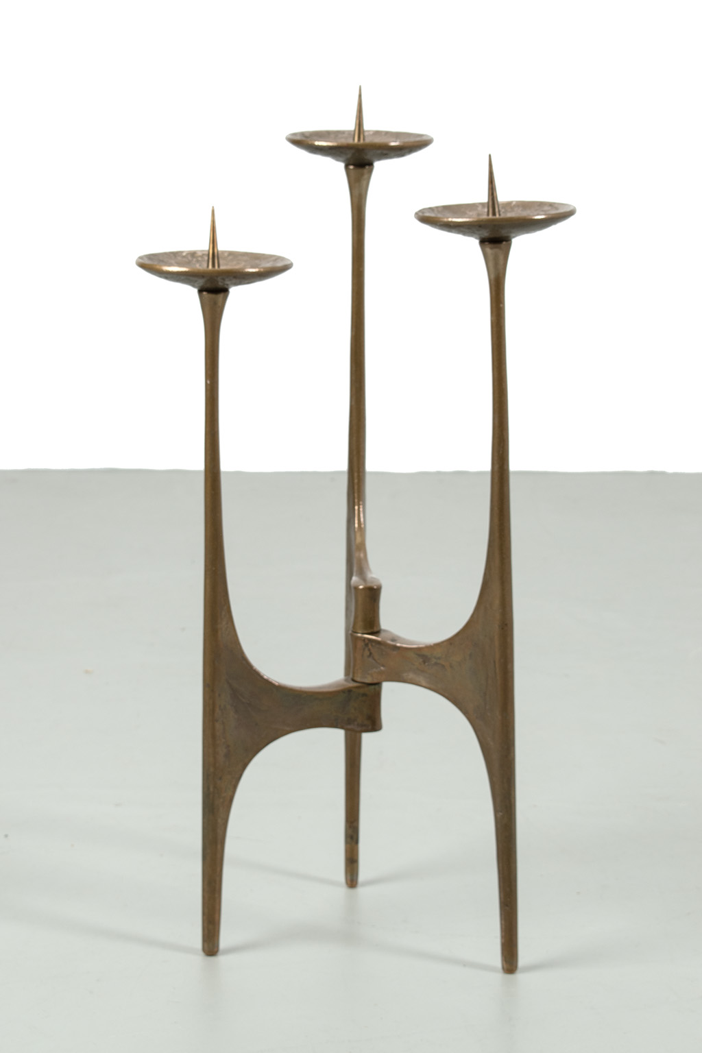 71348 Brutalistische kandelaar 01