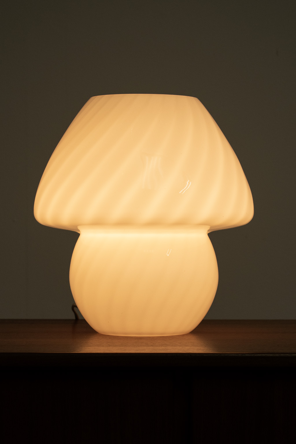 71558Mushroom tafellamp 06