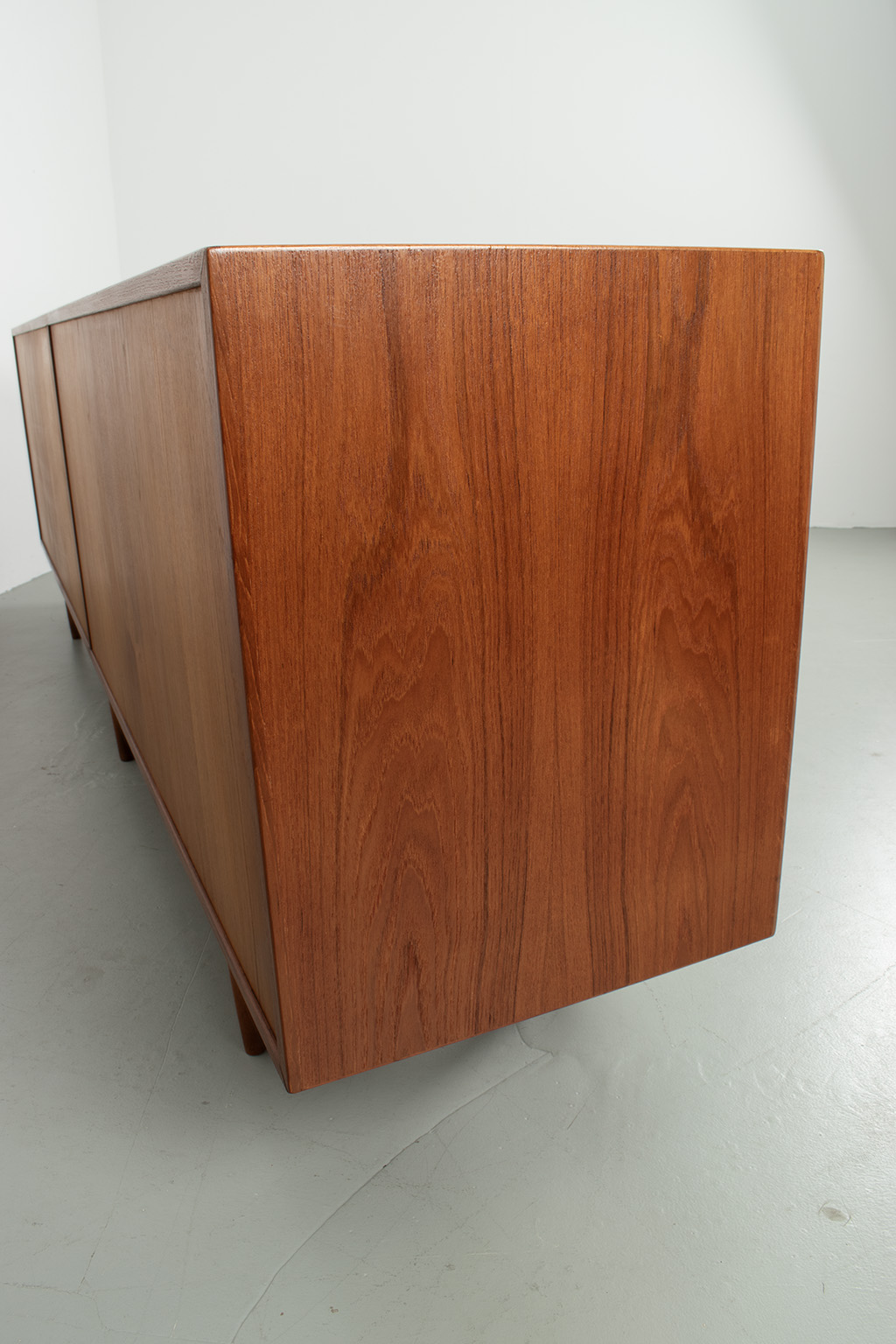71566 Arne Vodder sideboard 11