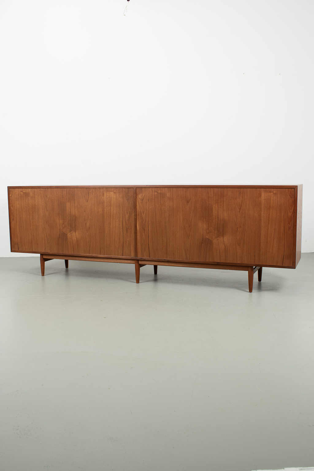 71566 Arne Vodder sideboard 12