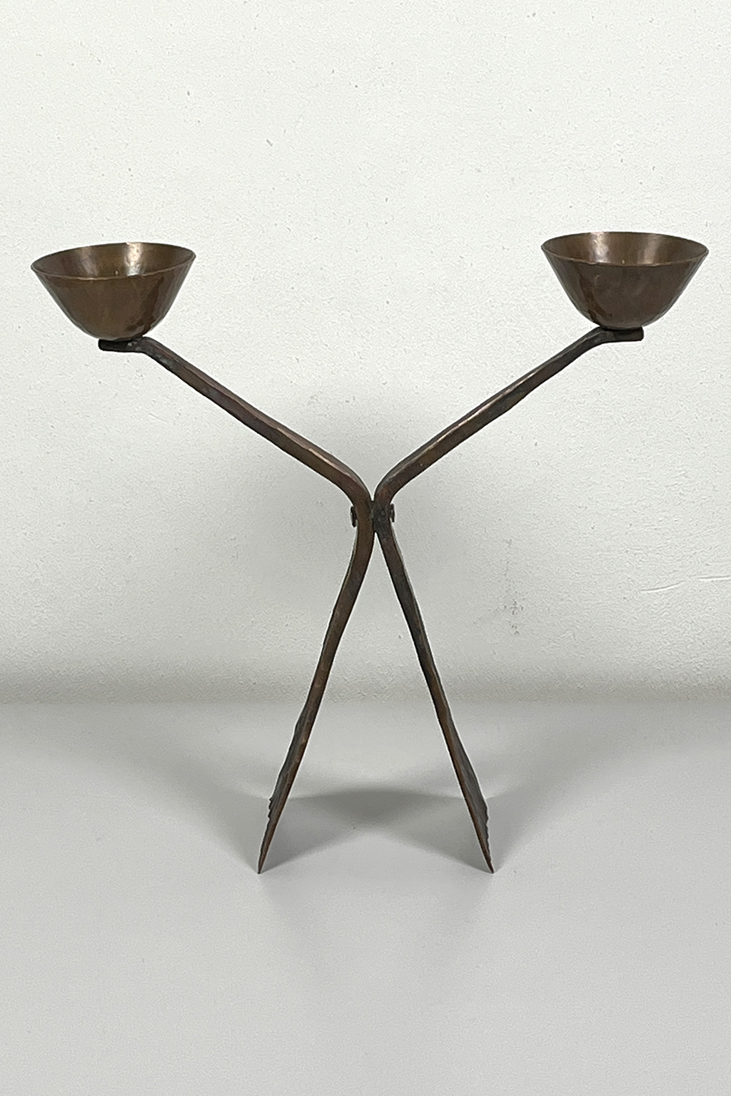 71688 Brutalistische bronzen kandelaar 03