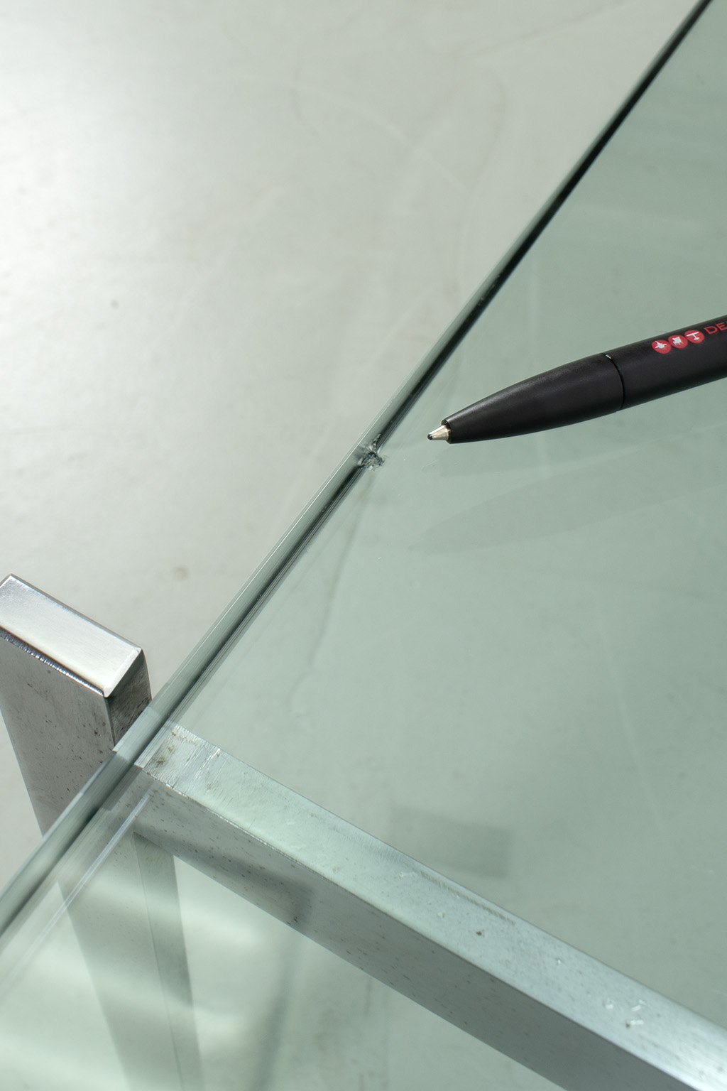 66833 Kjaerholm salontafel 08