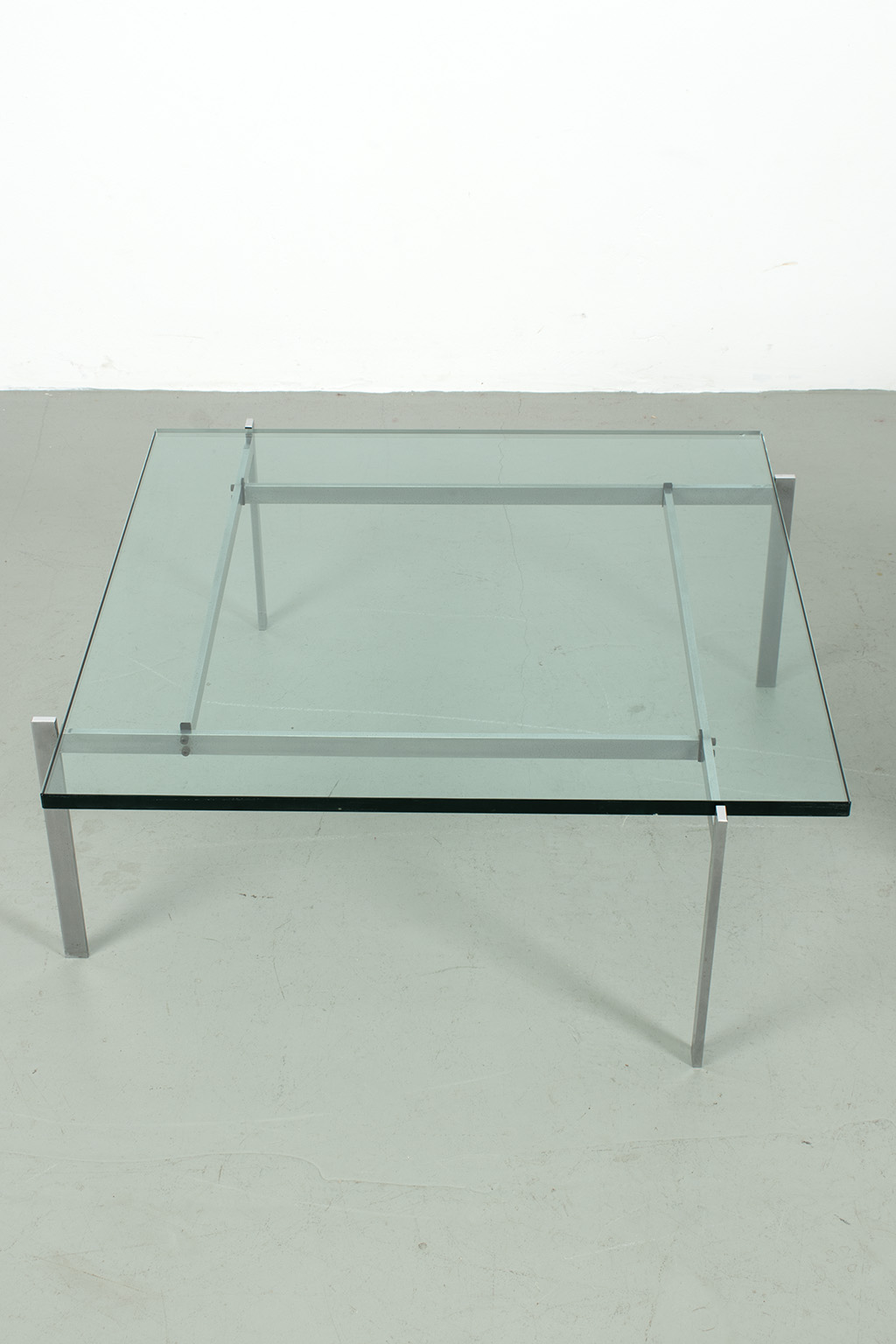 66833 Kjaerholm salontafel 13