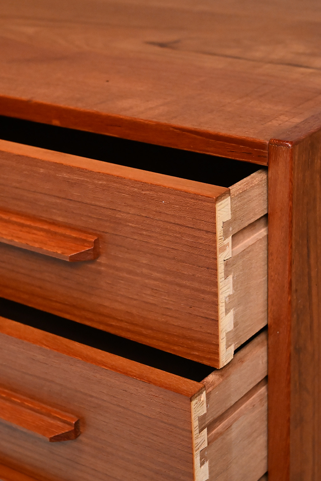 72098 Deens dressoir 05