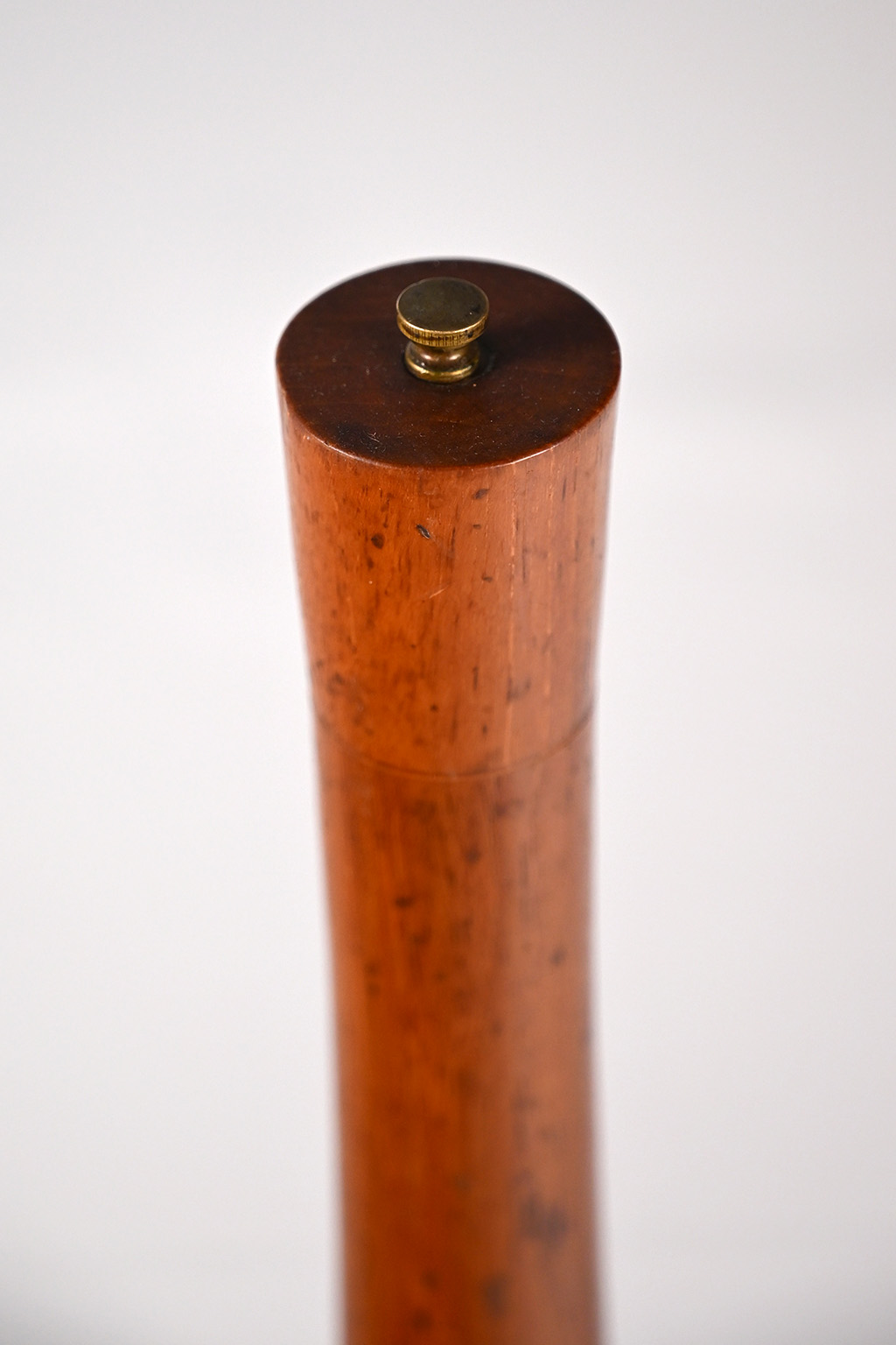 72149 Vintage teak pepermolen 02