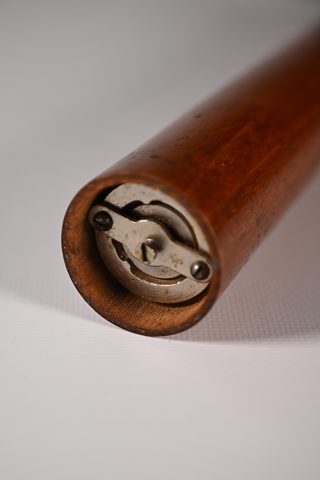 72149 Vintage teak pepermolen 05