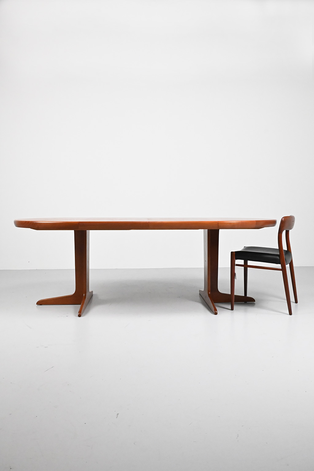 72157 VV Mobler Spottrup eettafel 07