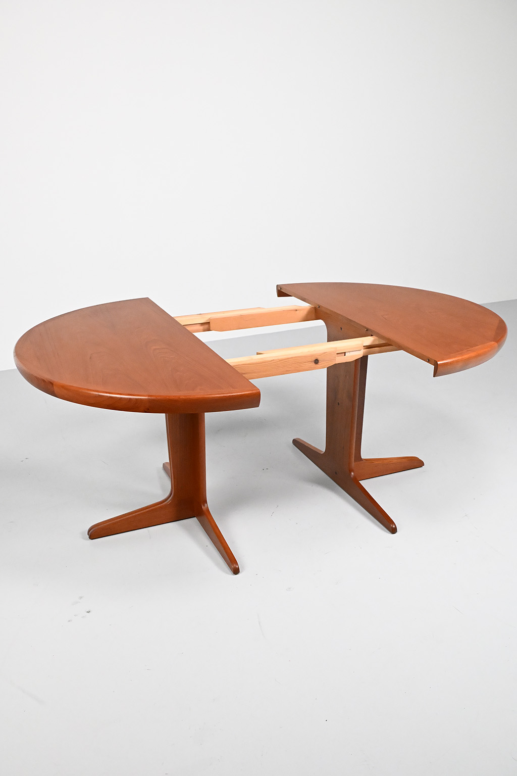 72157 VV Mobler Spottrup eettafel 10