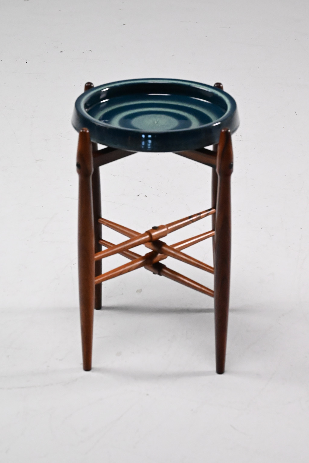 71924 Exclusief bijzettafeltje 02