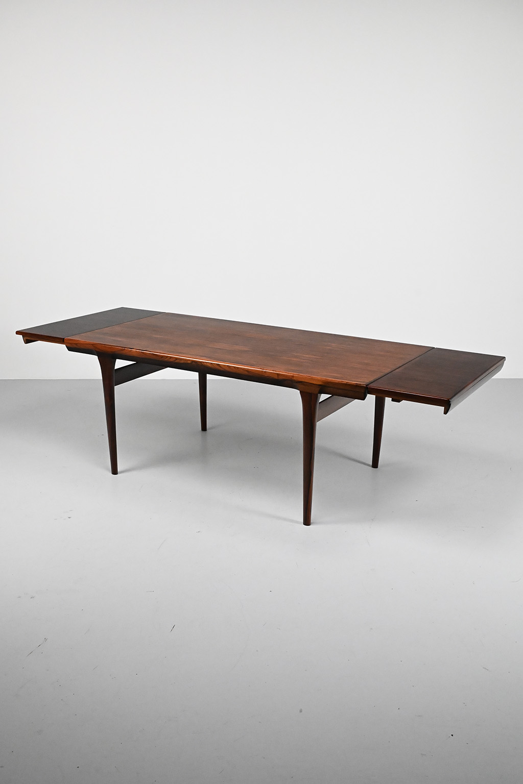 71928 Kofod Larsen eettafel 01