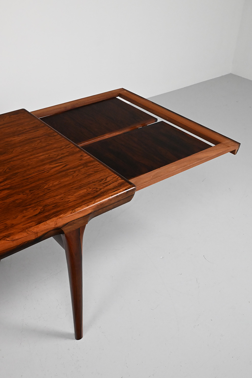 71928 Kofod Larsen eettafel 09