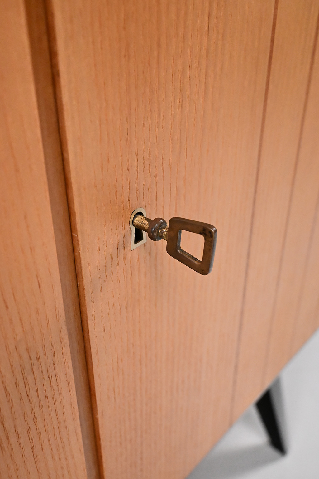 72027 50s dressoir zwarte delen 10