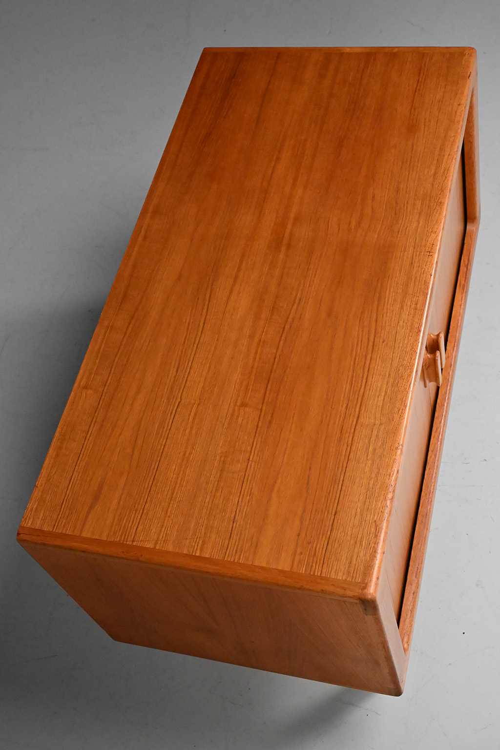 72159f Silkeborg dressoirtje 09