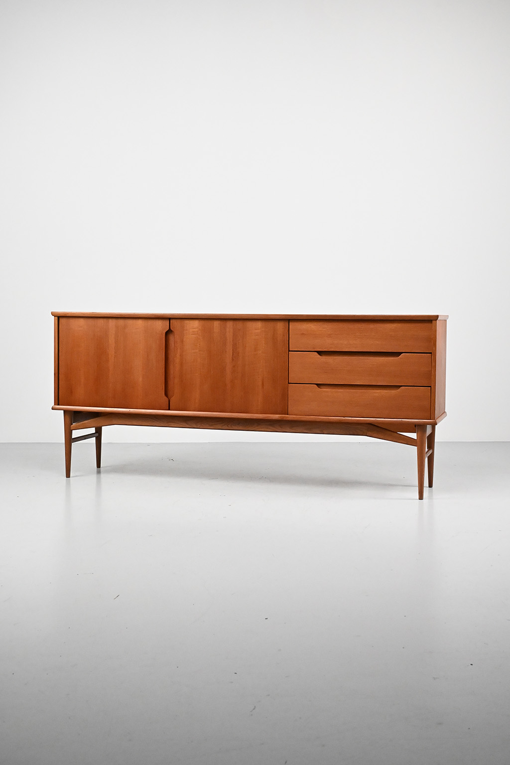 72251 Borge Mogensen dressoir 01