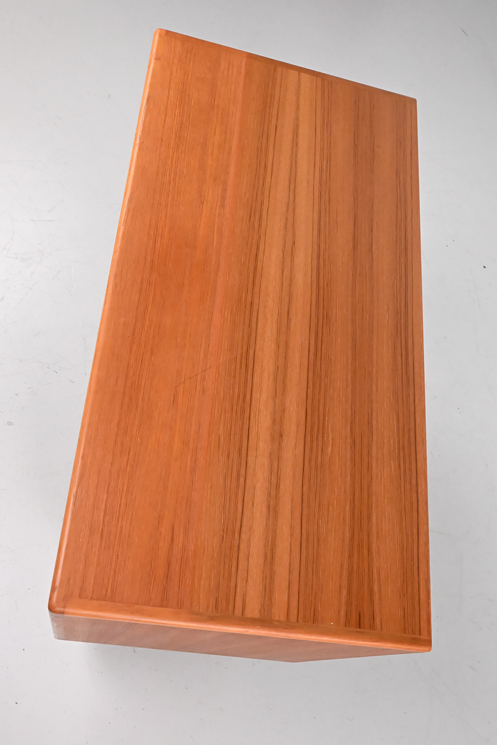 72273k Silkeborg dressoirtje 12