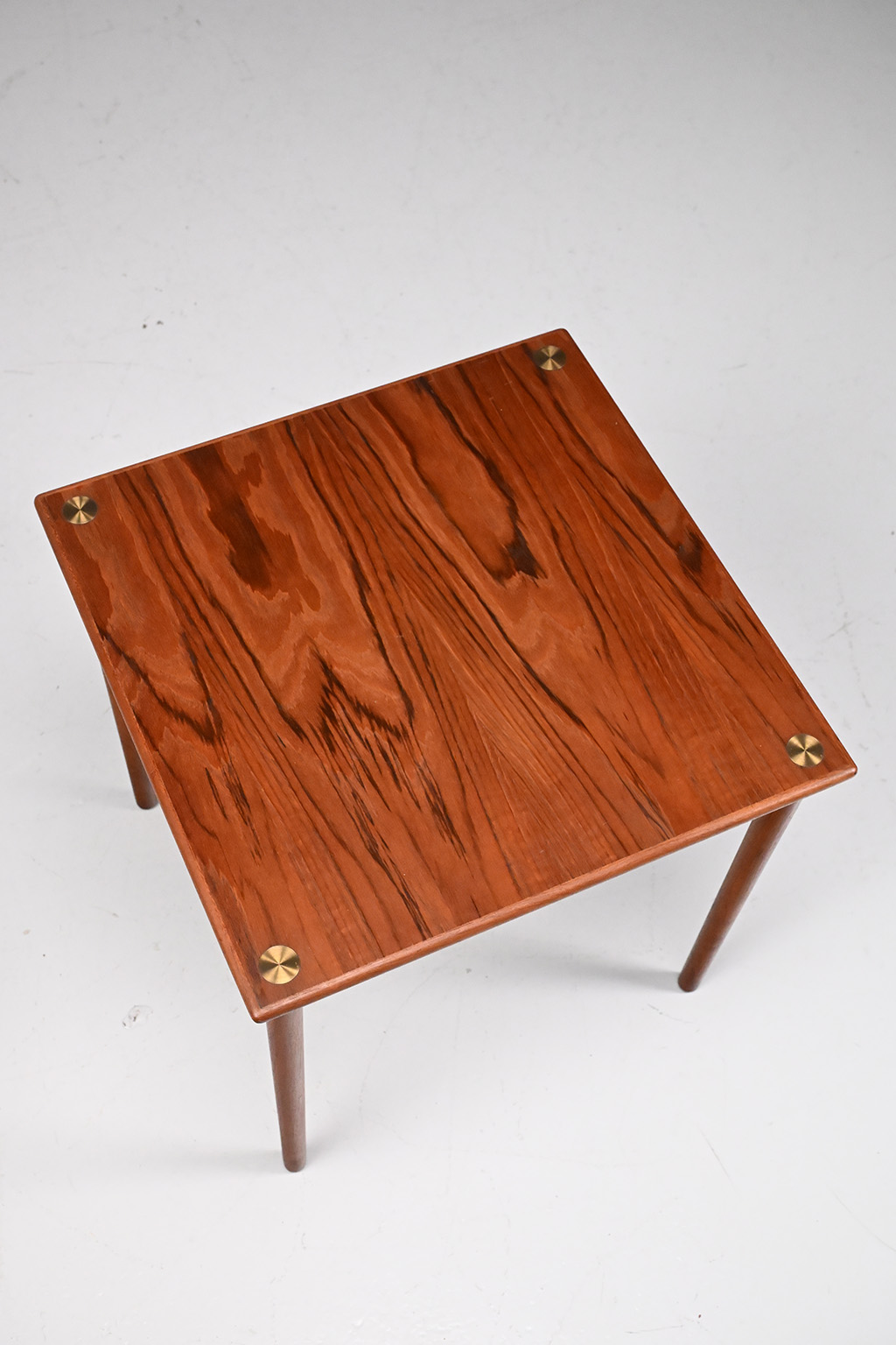 72280 Farum bijzettafel 06