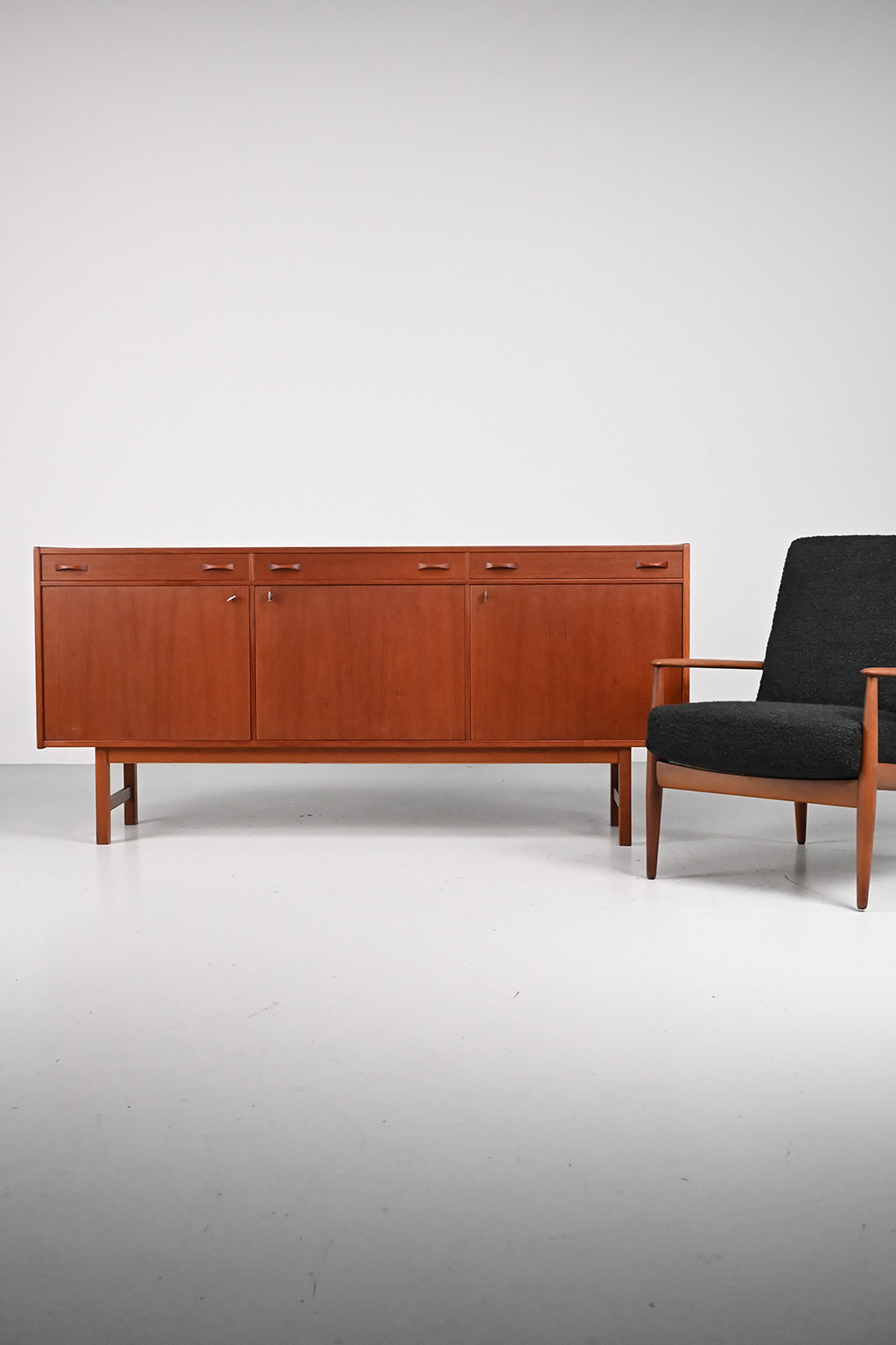 72294 Ulferts model 823 dressoir 04