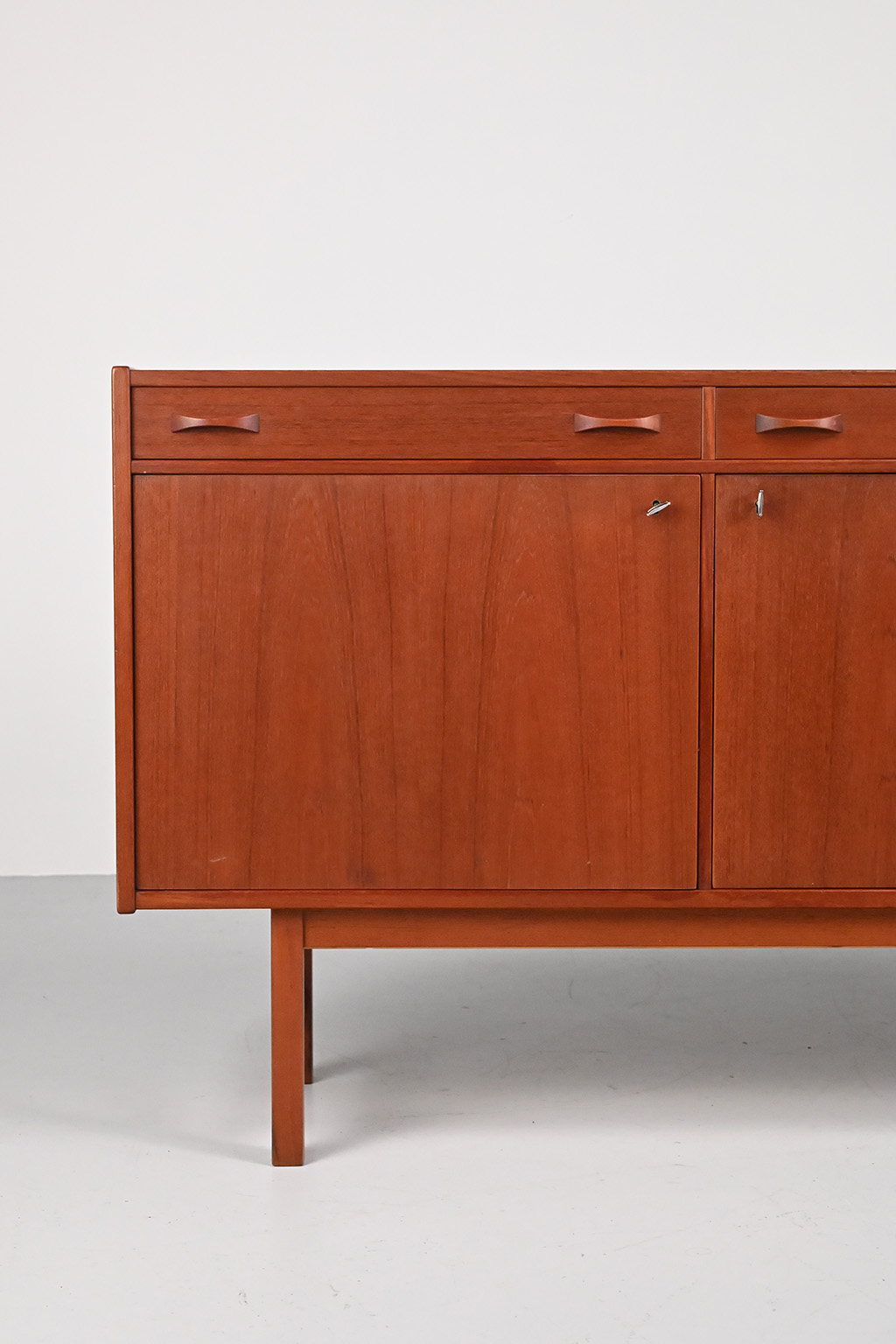 72294 Ulferts model 823 dressoir 05