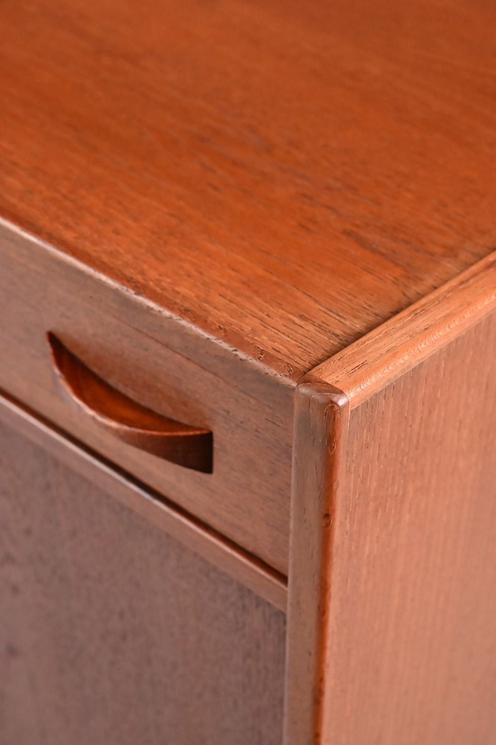 72294 Ulferts model 823 dressoir 10
