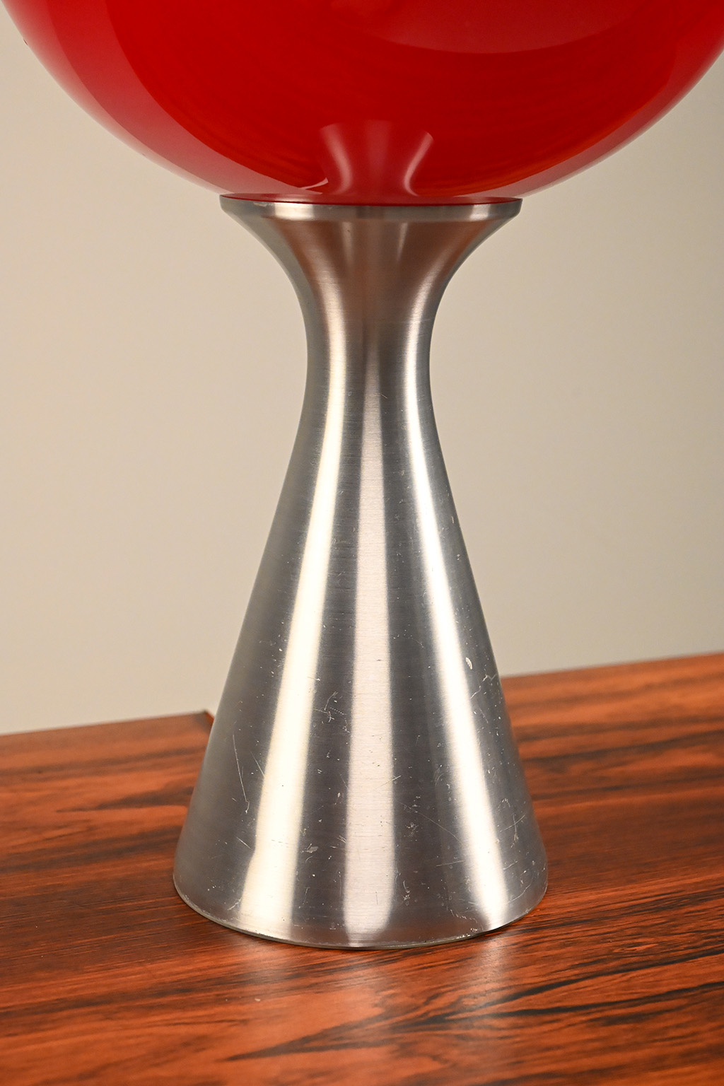 72321 Erco space age lamp 04