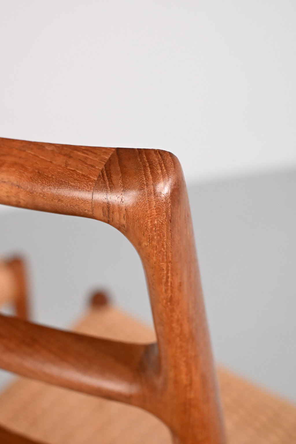 72339 Moller model 82 stoelen 08
