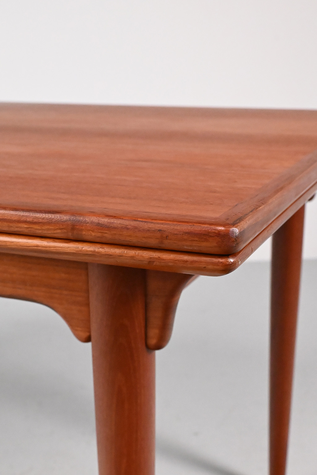 72104 Omann Jun 54 eettafel 03