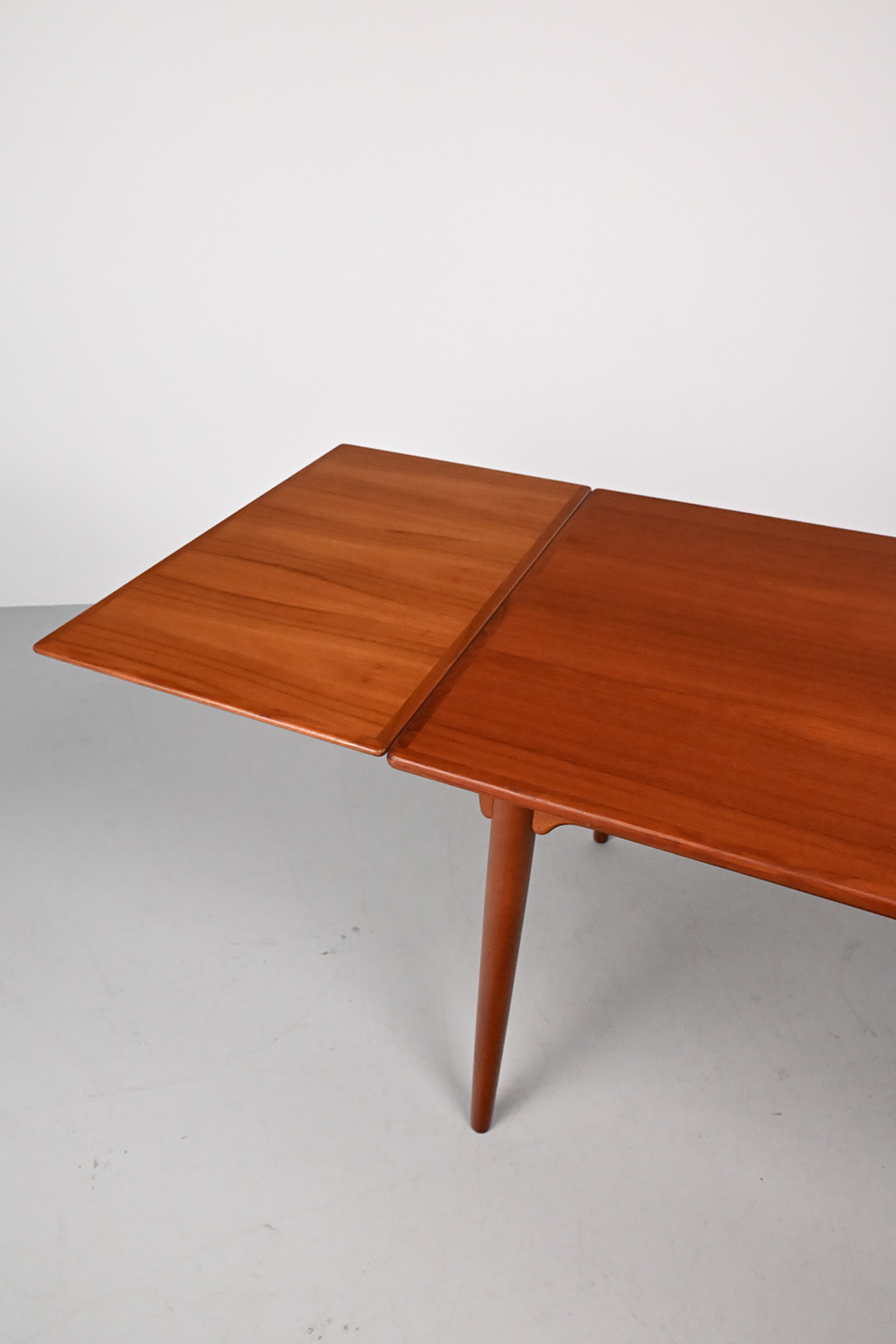 72104 Omann Jun 54 eettafel 05