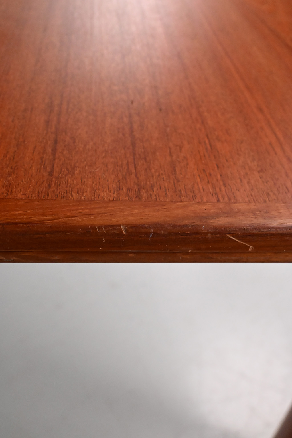 72104 Omann Jun 54 eettafel 09