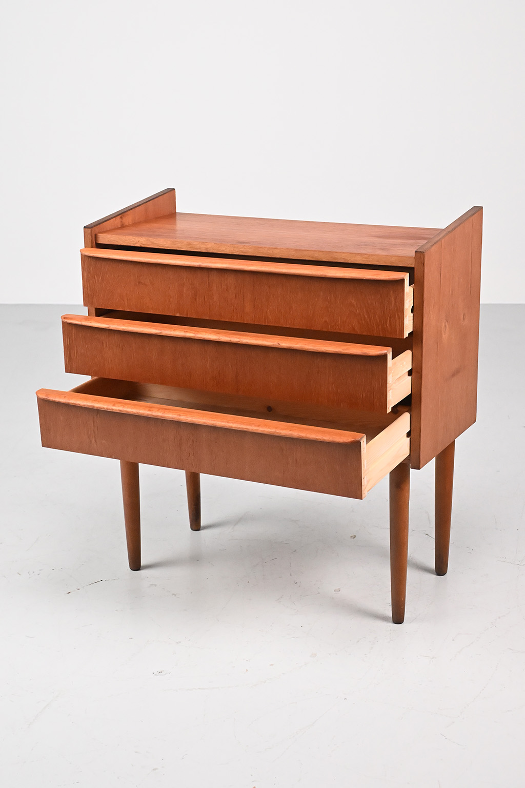 72246 Teak ladenkastje 03