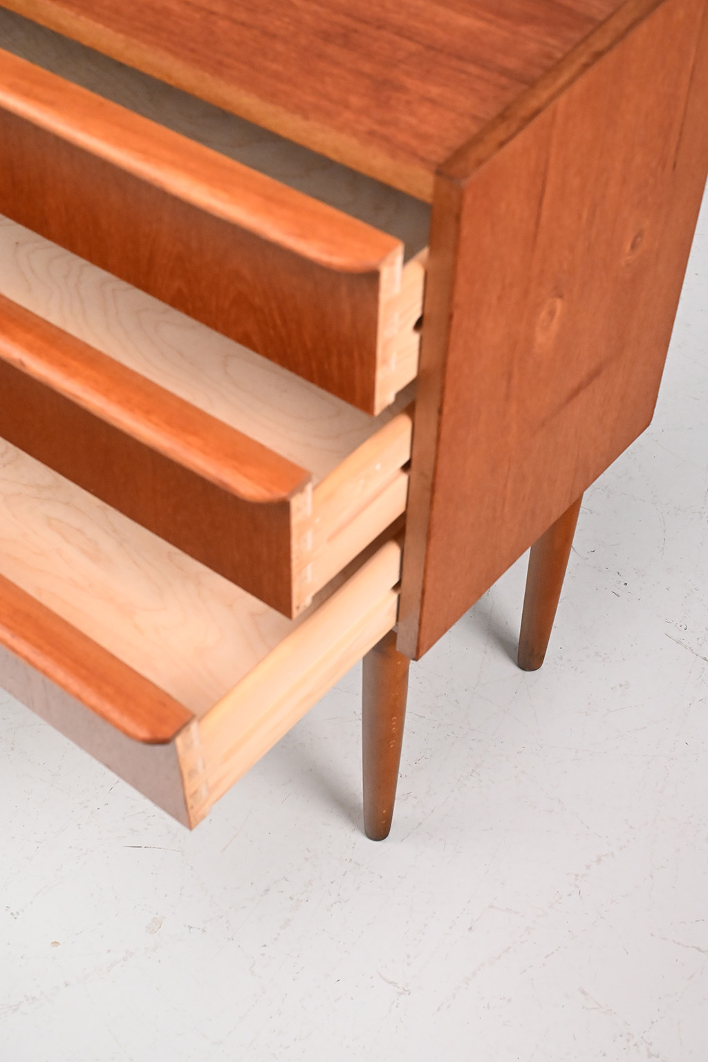 72246 Teak ladenkastje 04