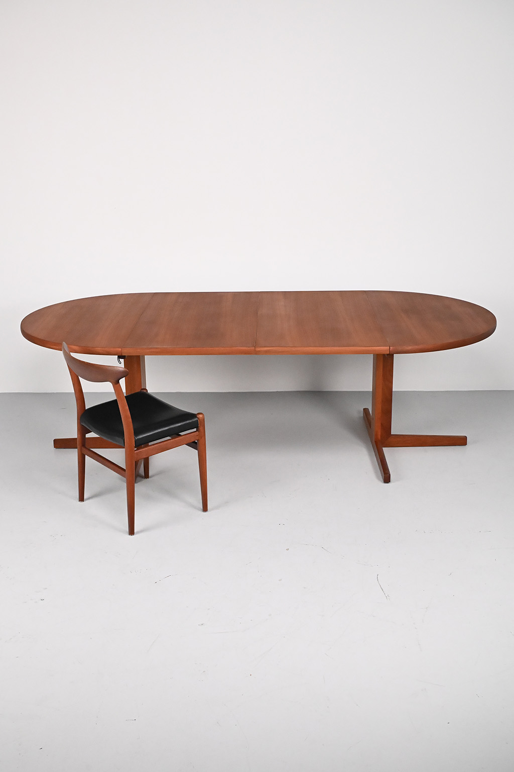 72340 Eetkamertafel 08