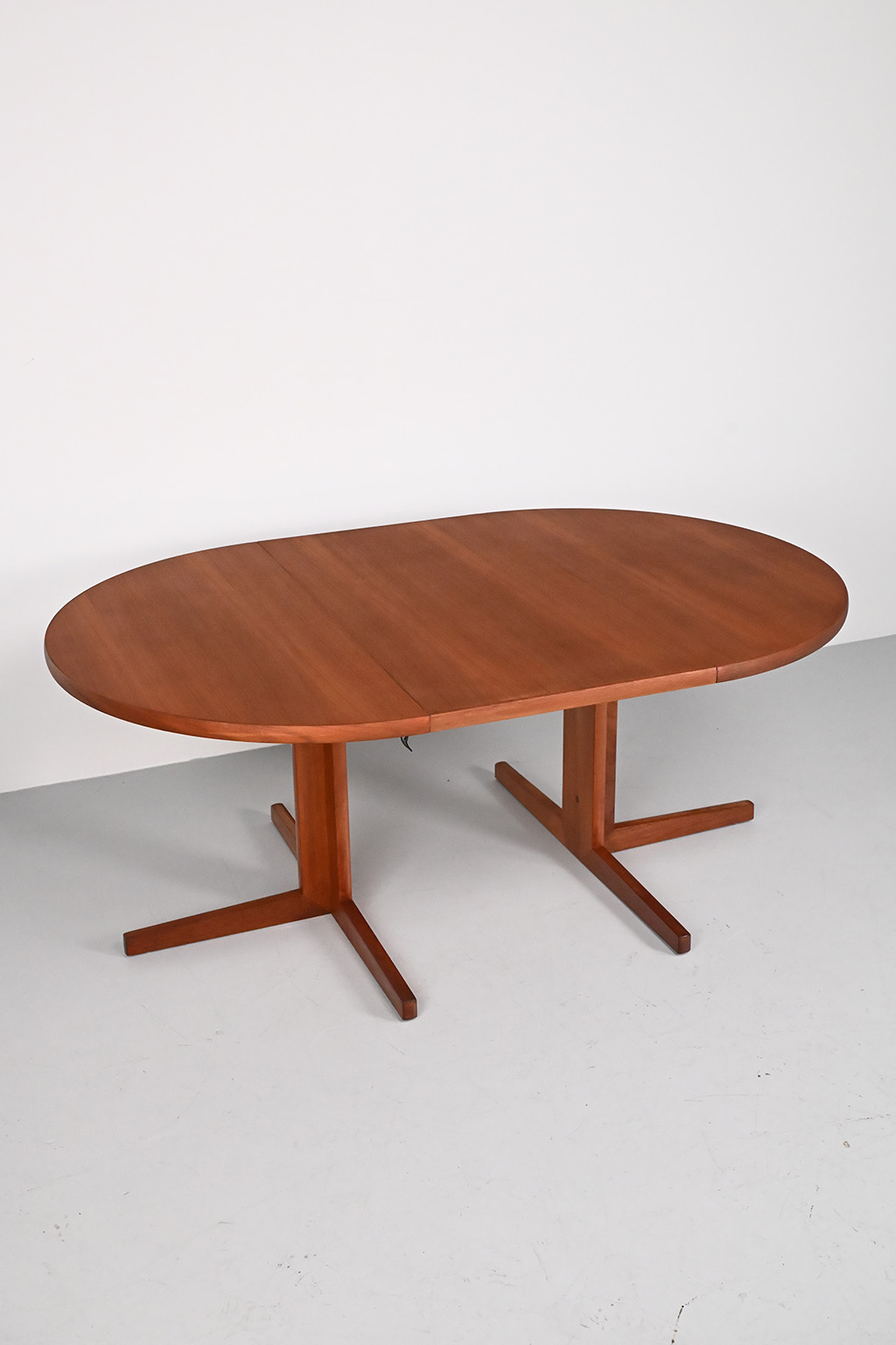 72340 Eetkamertafel 11
